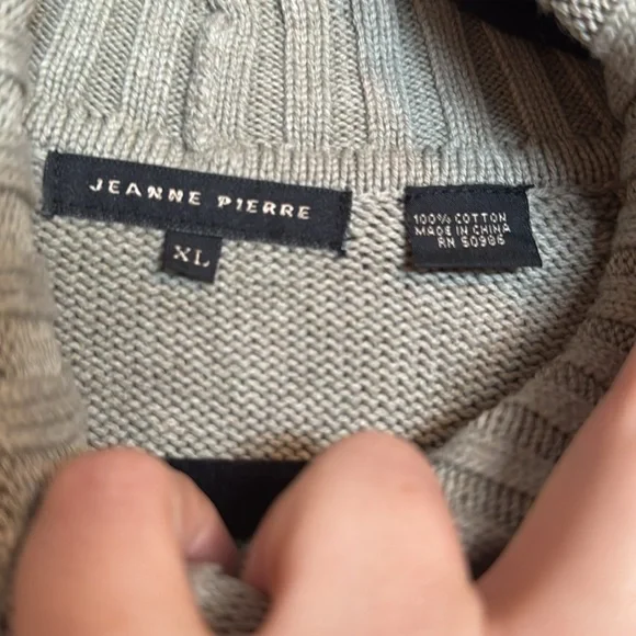 Turtleneck - Picture 2 of 3